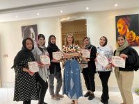 بهترین مربی کاشت ناخن در اصفهان