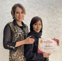 بهترین مربی کاشت ناخن دراصفهان