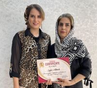 بهترین مربی کاشت ناخن