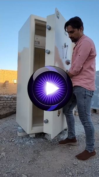 گاوصندوق استوک علی کمالی اردکانی