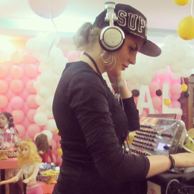   دیجی نوشین      دیجی خانم     بهترین دیجی     خانم در تهران