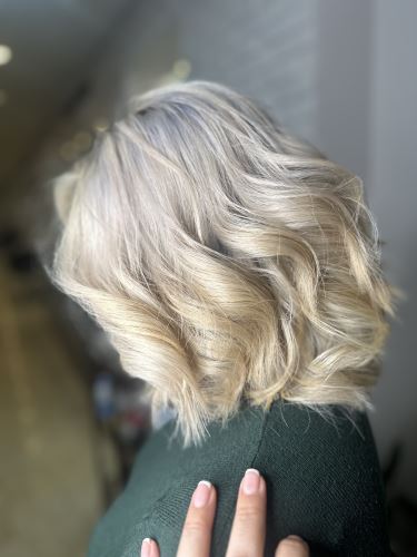 بهترین آرایشگاه رنگ مو