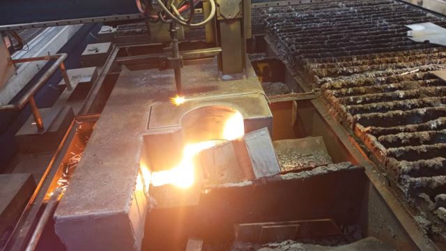 خدمات برش در شهرک صنعتی شمس آباد 