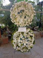 کرایه تاج گل مصنوعی