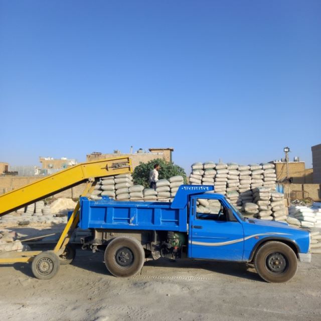 حمل نخاله با نیسان کمپرسی مرکز شهر 