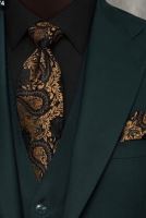 کت و شلوار مردانه در اصفهان