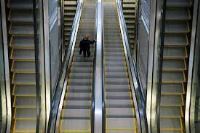 هلدینگ آسانسور و پله برقی آناشید