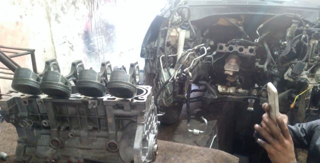 تعمیر خودرو خارجی شهرضا