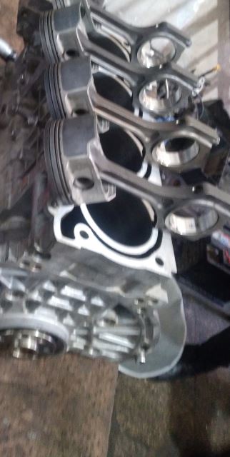 تعمیر خودرو خارجی شهرضا