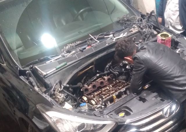 تعمیر خودرو خارجی شهرضا