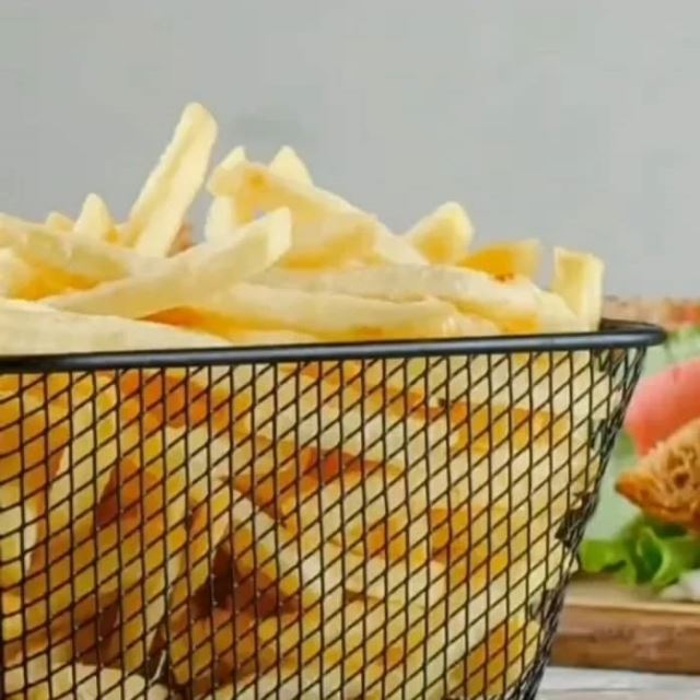 خرید و فروش سیب زمینی بسته بندی نیمه آماده09115228604