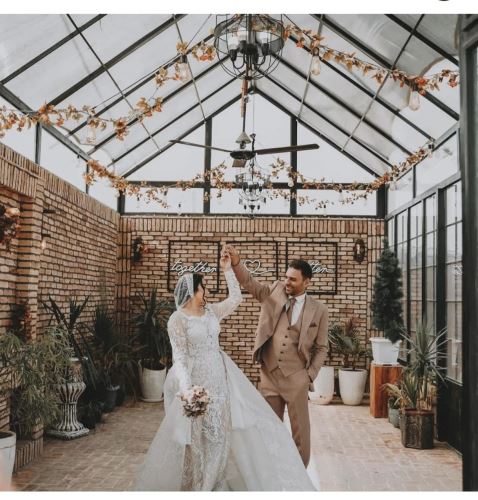 سالن عقد روستیک در اصفهان