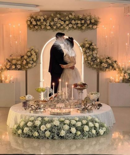 سالن عقد روستیک در اصفهان