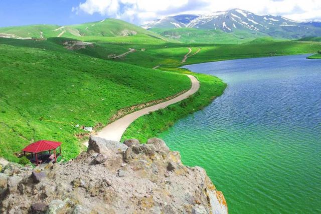 آژانس مسافرتی  سادیا پرواز ایرانیان 